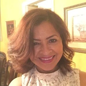 Meet your Posher, Monica